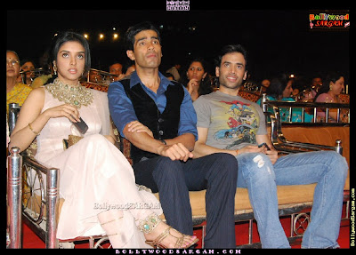 Bollywood Feet: Hot Asin's feet