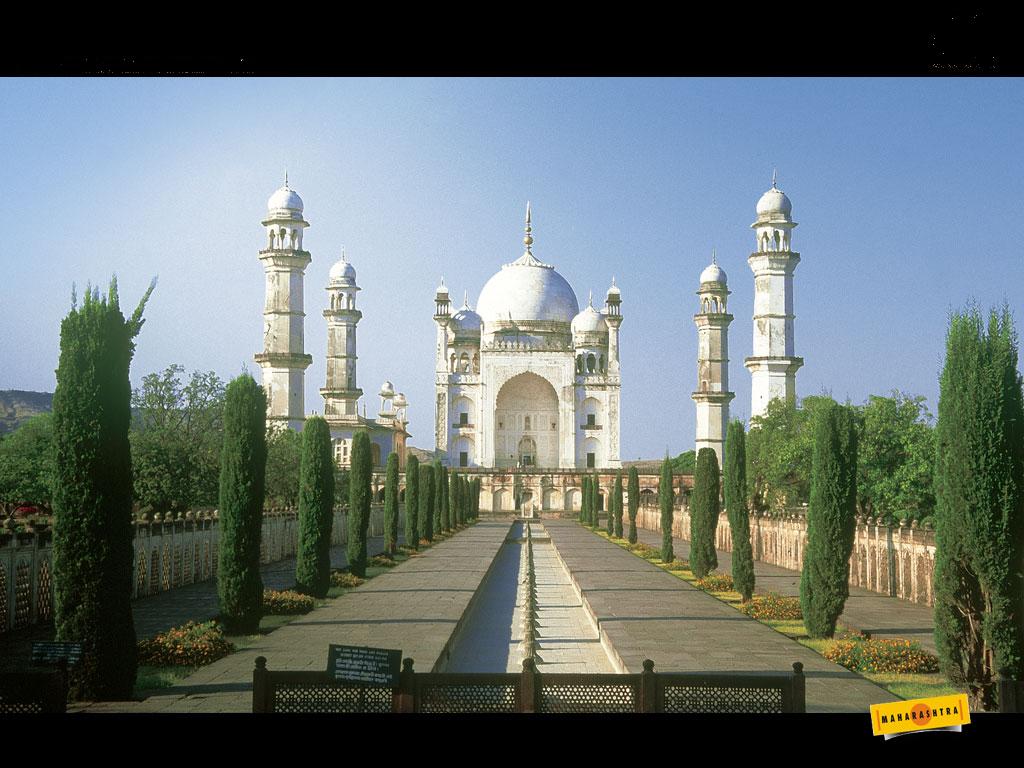[Bibi-ka-Maqbara_1024.jpg]