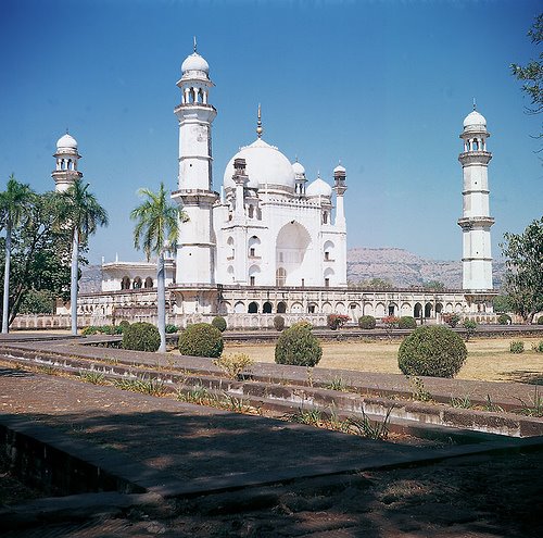 [Bibi-ka-Maqbara.png]