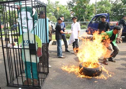 Ketika Parlement Jalanan Beraksi