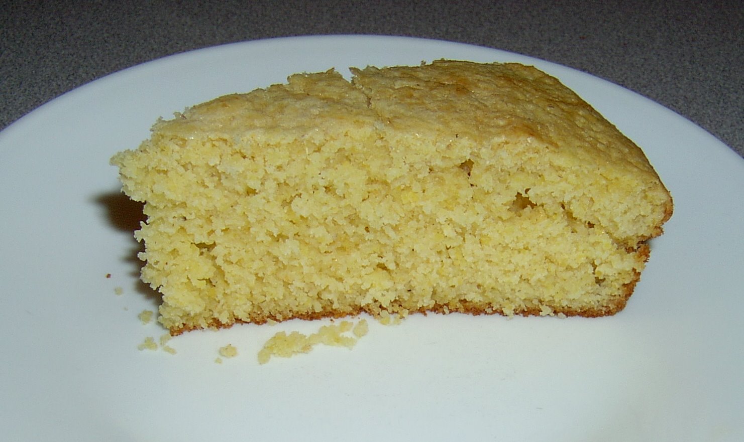 [cornbread_slice.JPG]