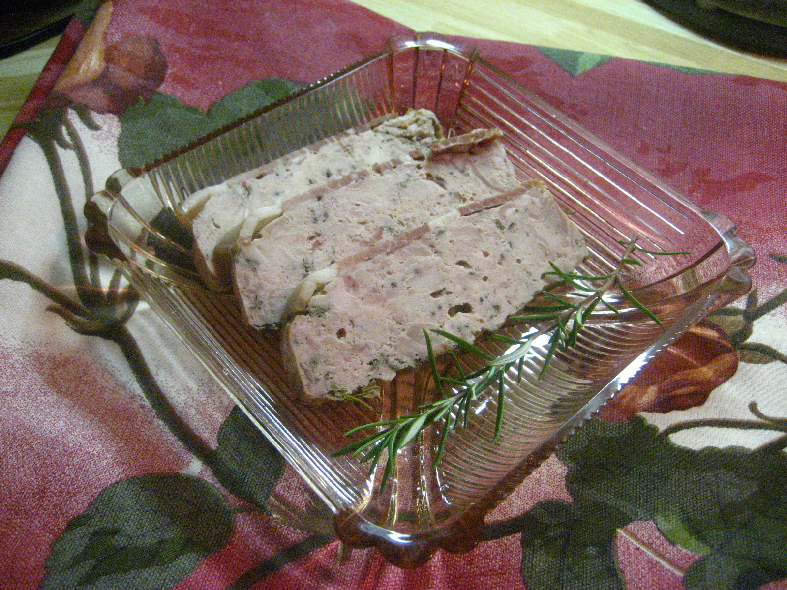 Marie est dans son assiette! Terrine de lapin aux herbes potagères et