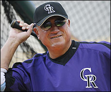 [Clint+Hurdle+happy.jpg]