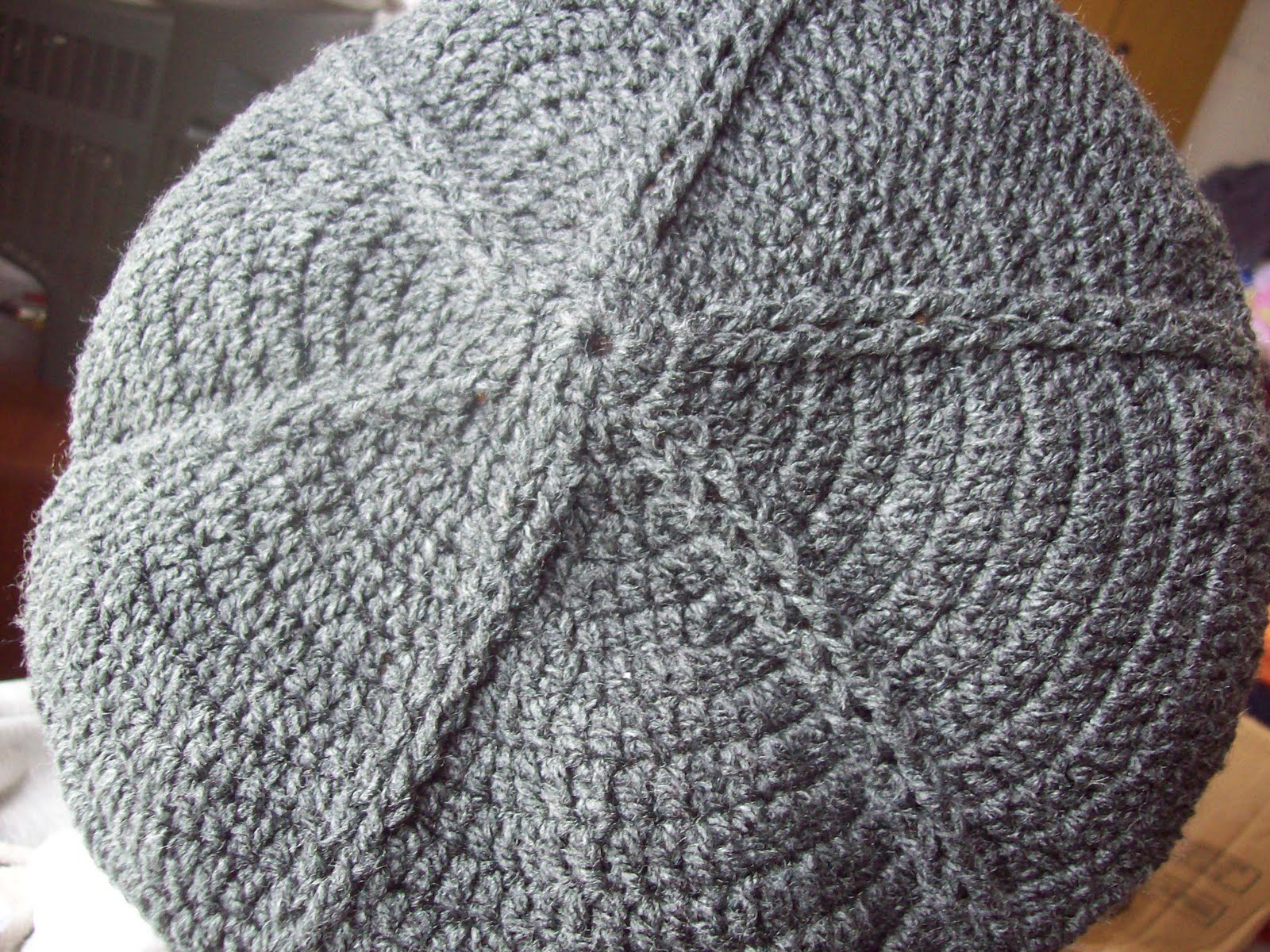 tejido crochet y artesanías: GORRA CON VISERA.