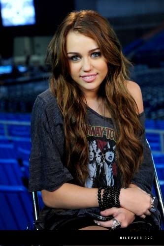 Miley cyrus sufre ansiedad al subirse a un avion Miley+cyrus+(49)