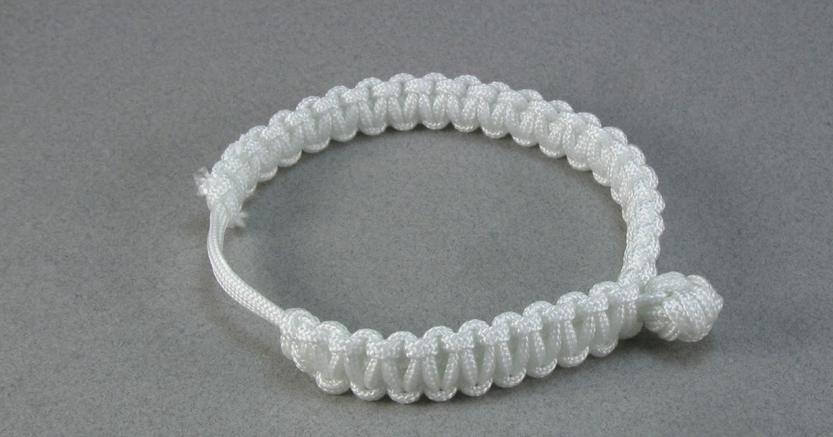 Knots and fiber bracelets Square knot macrame rope bracelet with zip