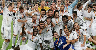 P.O. REAL MADRID 2010/11 - Página 4 Real+madrid+campeon+supercopa+2008+2009+champions+league