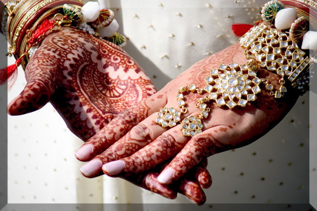 We went to our first Indian Wedding last week Well only Amy Suzanne went We went to our first Indian Wedding last week Well only Amy Suzanne went