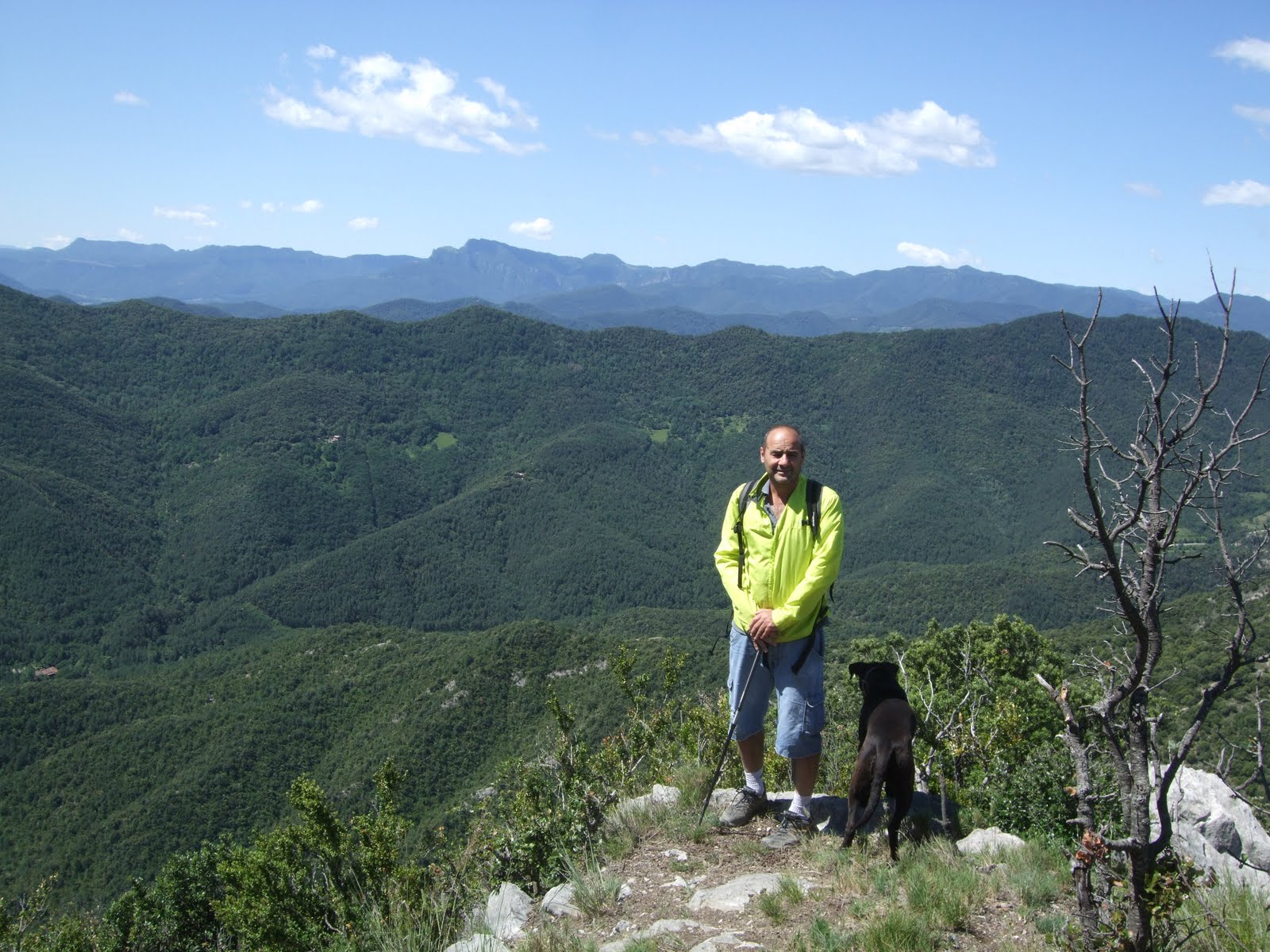 Senderisme Oix Montpetit (Montagut i Oix)