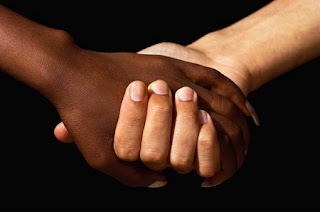comment la personne choisit son ami? comment la personne choisit son ami?