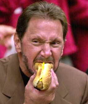 [larry+ellison+eating+a+hot+dog]