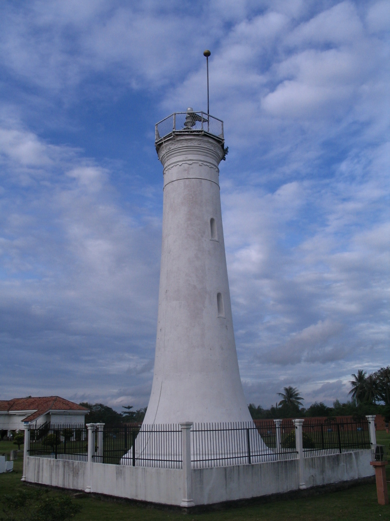 [gambar+man+hehehe+022.jpg]