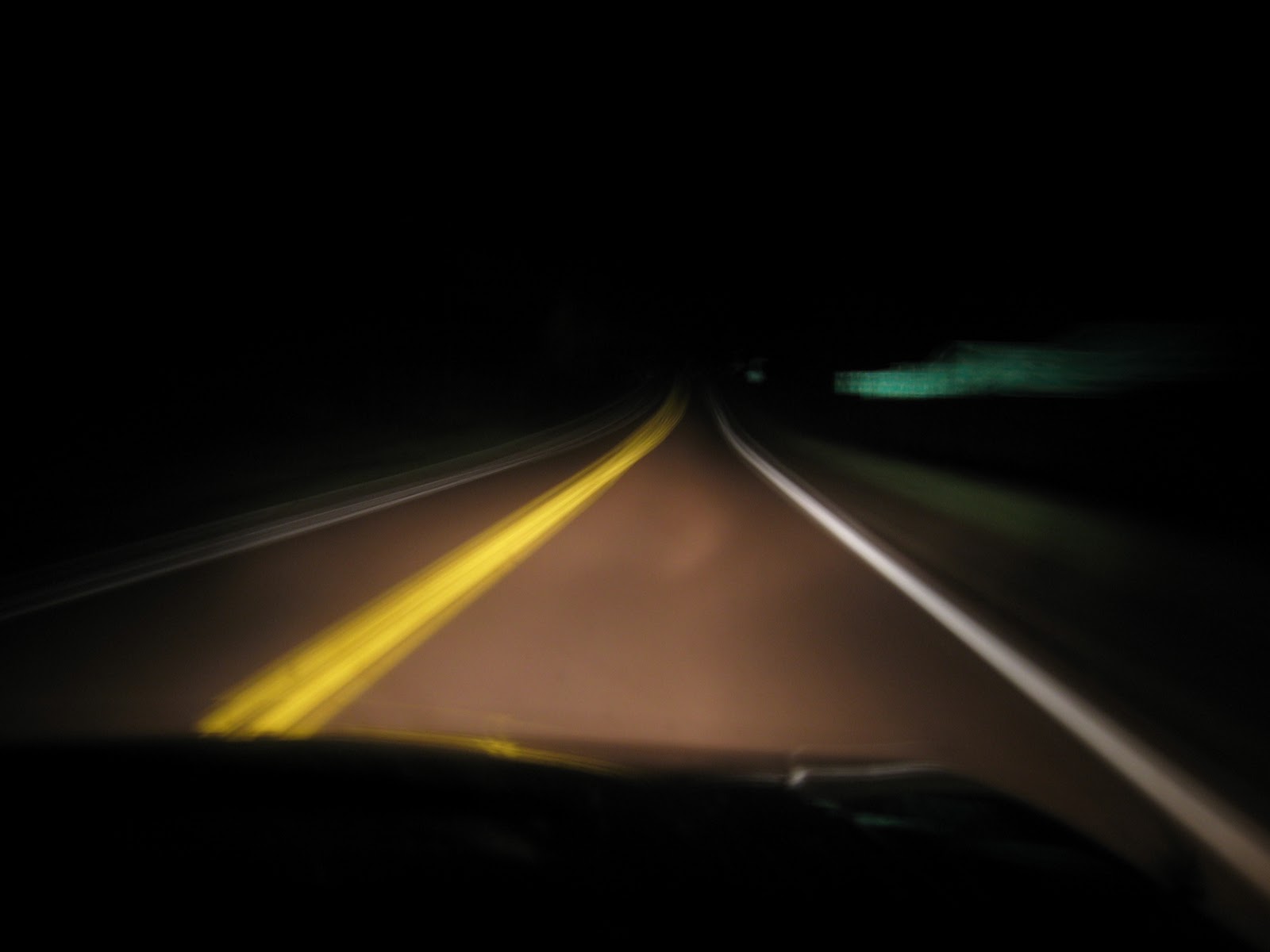 driving+at+night+1.jpg