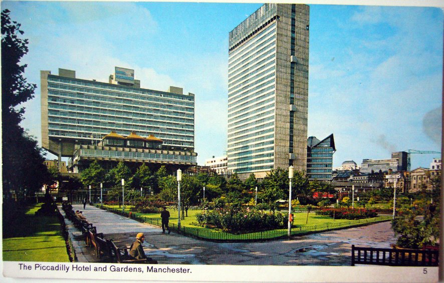 [blogpiccadelly.jpg]