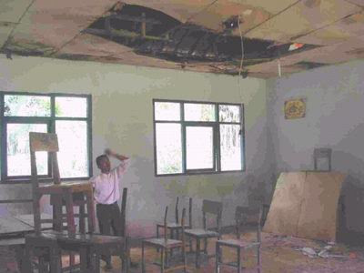 sekolah rusak