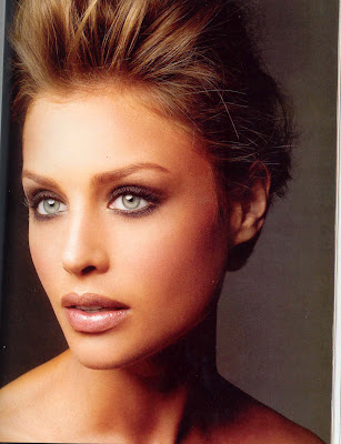 How To Do Smokey Eyes For Green Eyes. Friday Faces: Smoky Eye Look