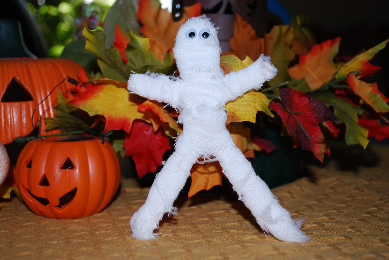 Craptastic Crafts for Kids Popsicle Stick Mummies