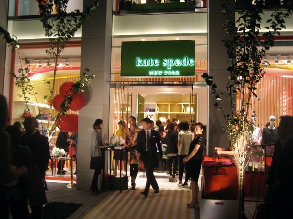 [10527_190978493985_10737653985_3950829_6321345_n.jpg]