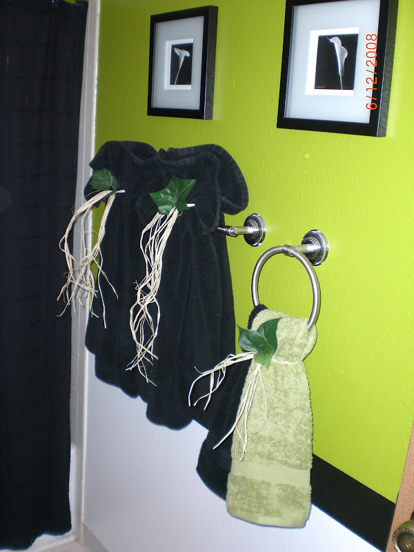more simple just use the easy hand towel display on your large bath title=