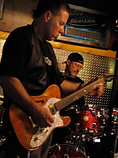 Roadhouse Joe Guitarist