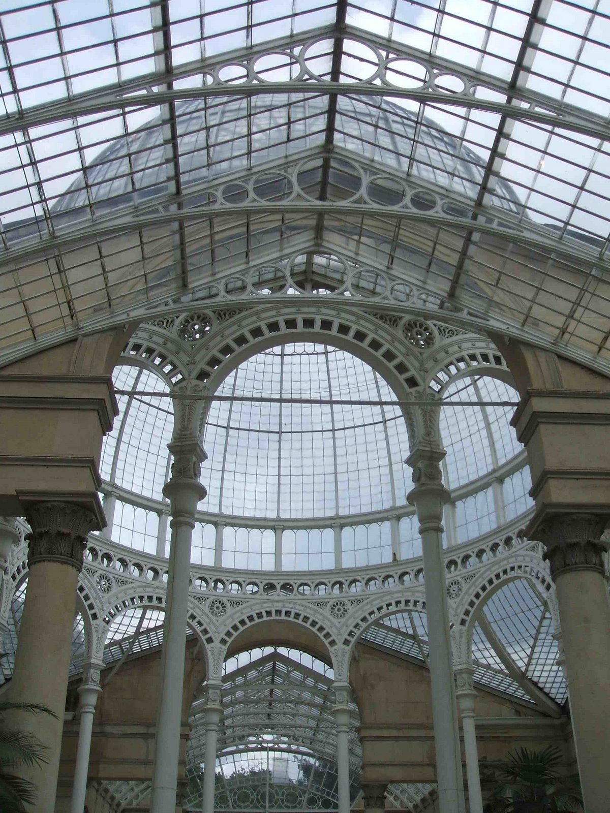 [SyonGreenhouseInterior2.jpg]