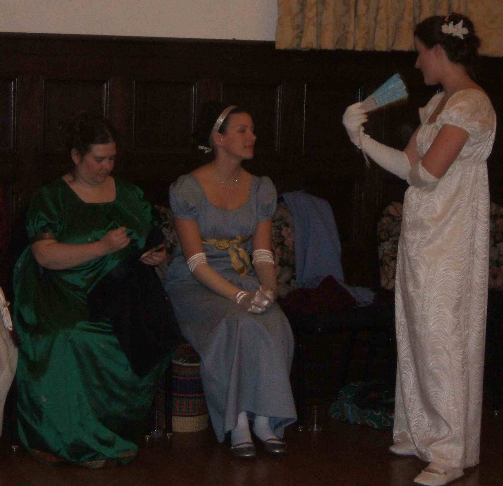 [JA09LadiesSitting.jpg]