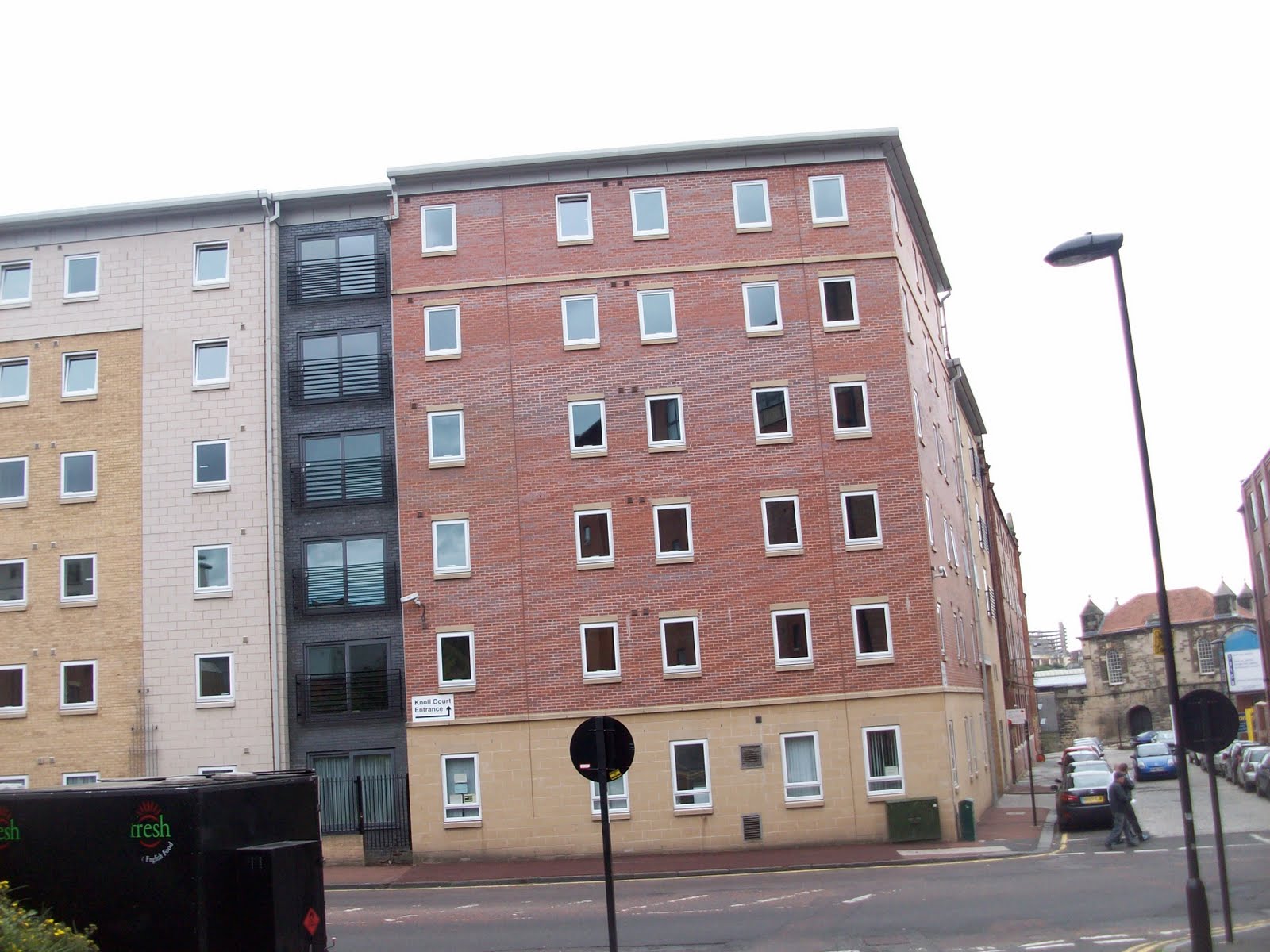 Knoll Court