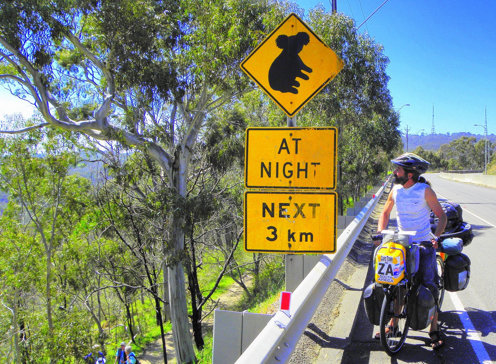 A LONG BIKE RIDE CYCLING AUSTRALIA Adelaide to Melbourne