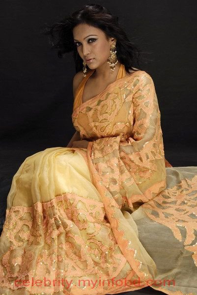 Bangladeshi Hot Celebrity  Bindu Sexy PicturesWallpapersPics  And Profile unseen pics