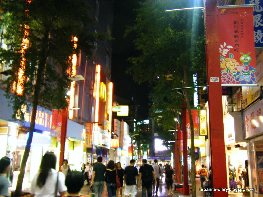 [Taipei+Ximending+4.JPG]