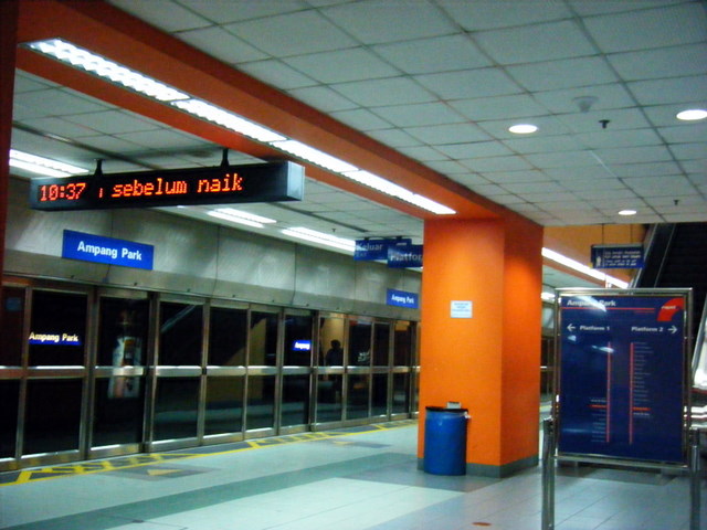 [2008_08220135.JPG]