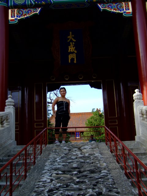 [Me+at+Confucius+Temple+3.JPG]
