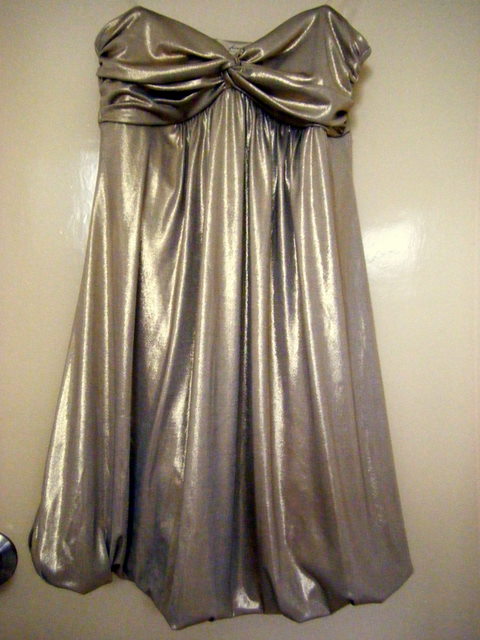 [Gold+Tube+Dress+from+Forever+21.JPG]