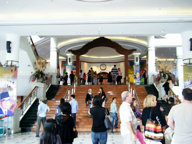 [Entering+Istana+Budaya.JPG]