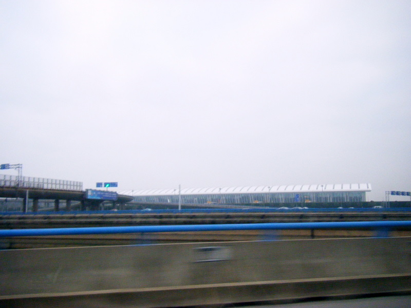 [Leaving+Pu+Dong+International+Airport.JPG]