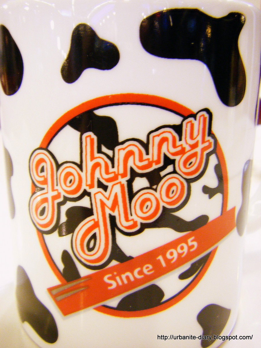 [Johnny+Moo.JPG]