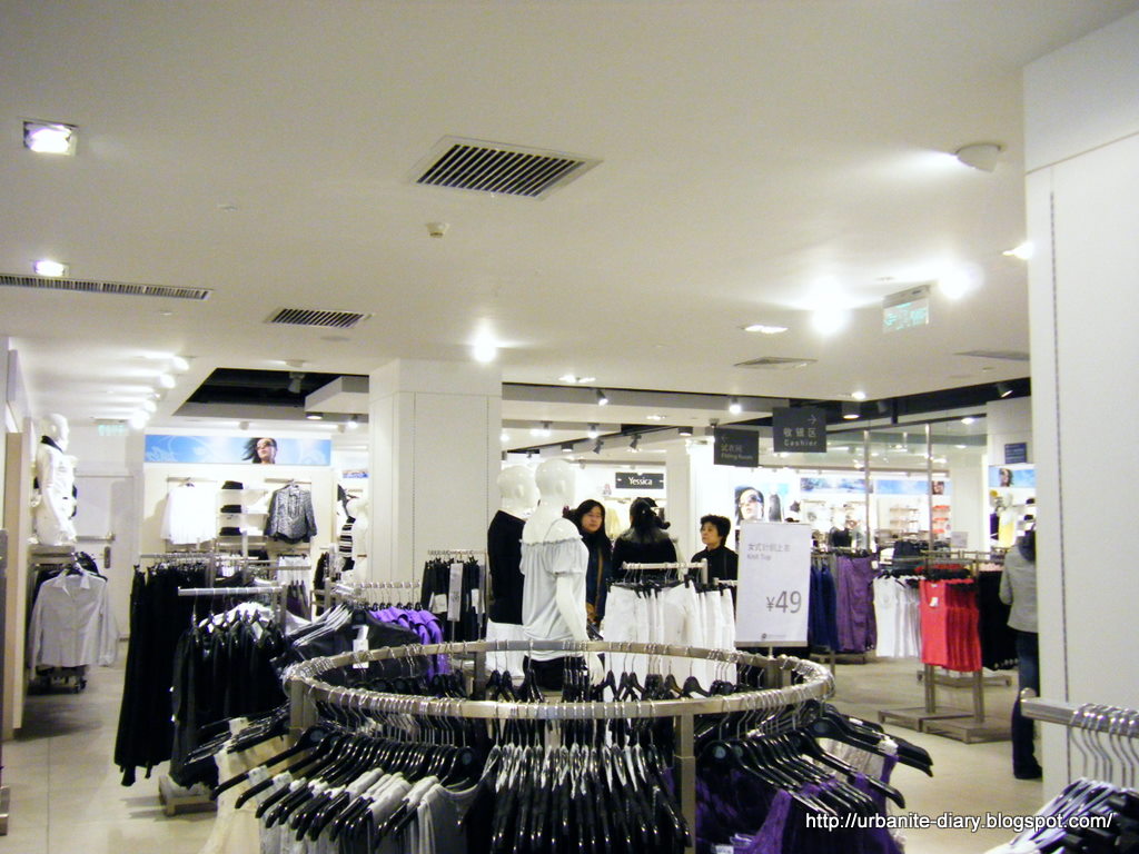[Inside+C&A+2.JPG]