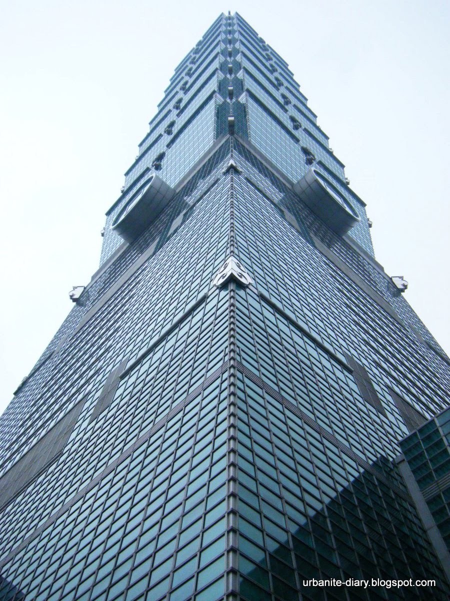 [Taipei+101+j.JPG]