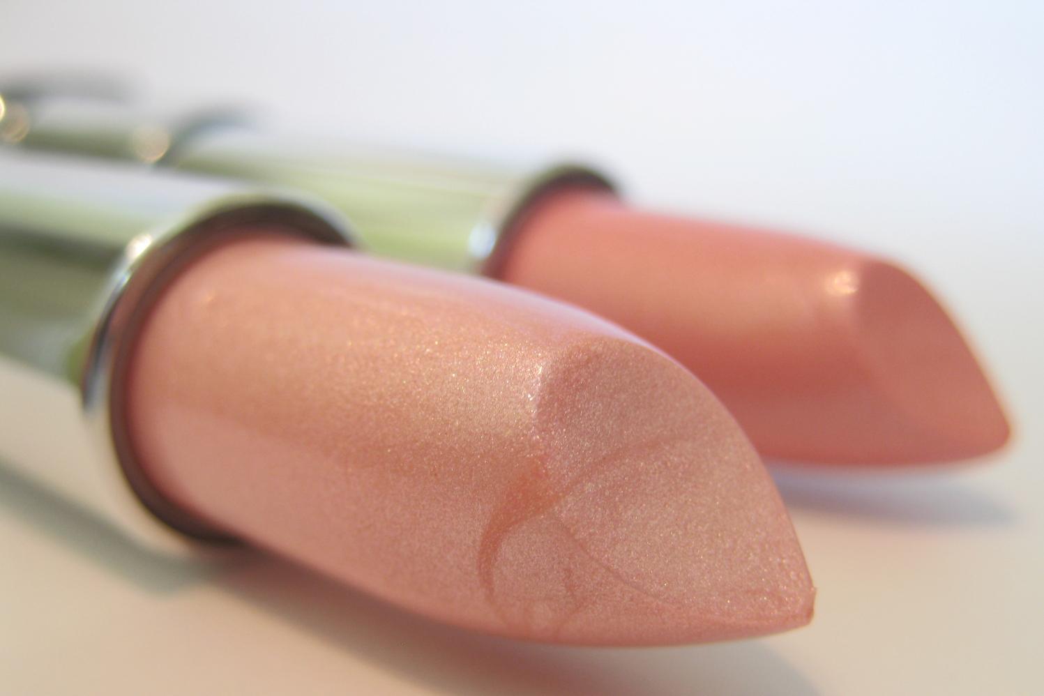 Kalifornia Love Frosty Goodness? Maybelline Color Sensational The Pearls Lipstick in "Twinkle