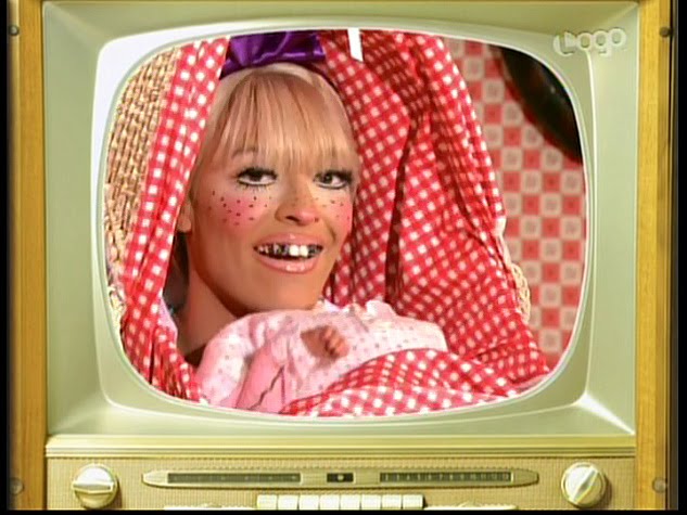 [RuPaul+Drag+race+Season+2+Episode+3+6.bmp.jpg]