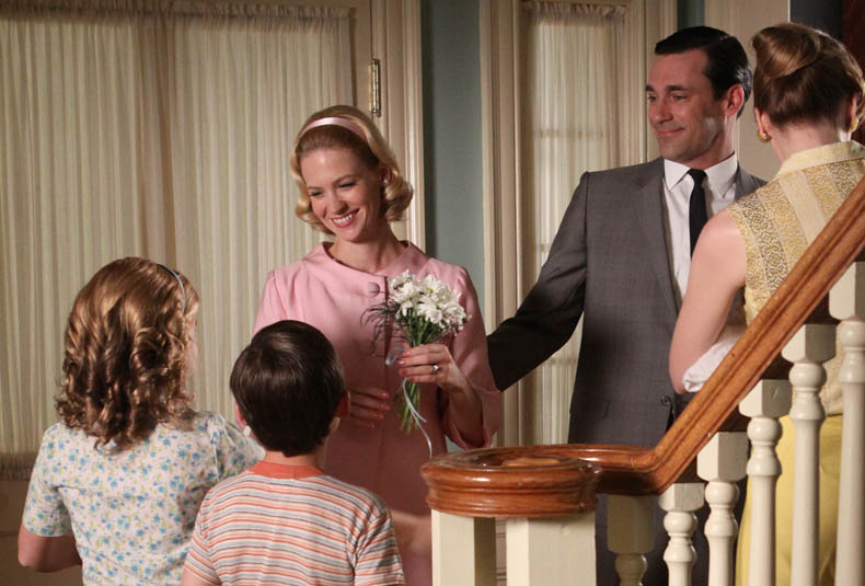 betty draper pregnant