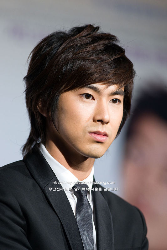 [c7ab4200cc2d502d1d9583e1.jpg]