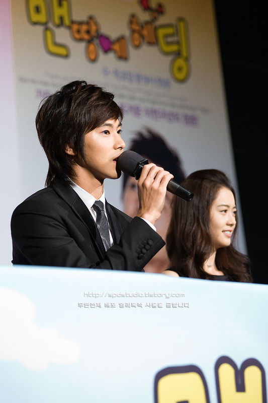 [1a0ae7d65d13a9f6a144dff4.jpg]