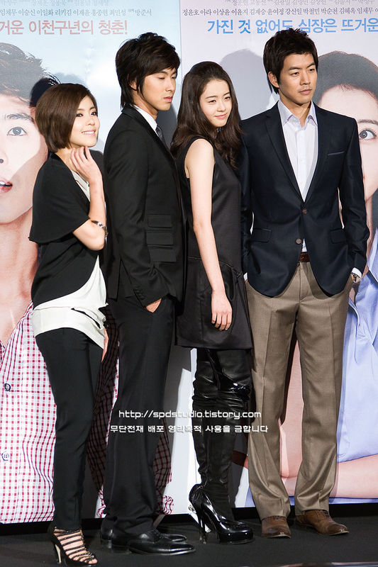 [d6de6112ee1a5cfbf7039ef9.jpg]