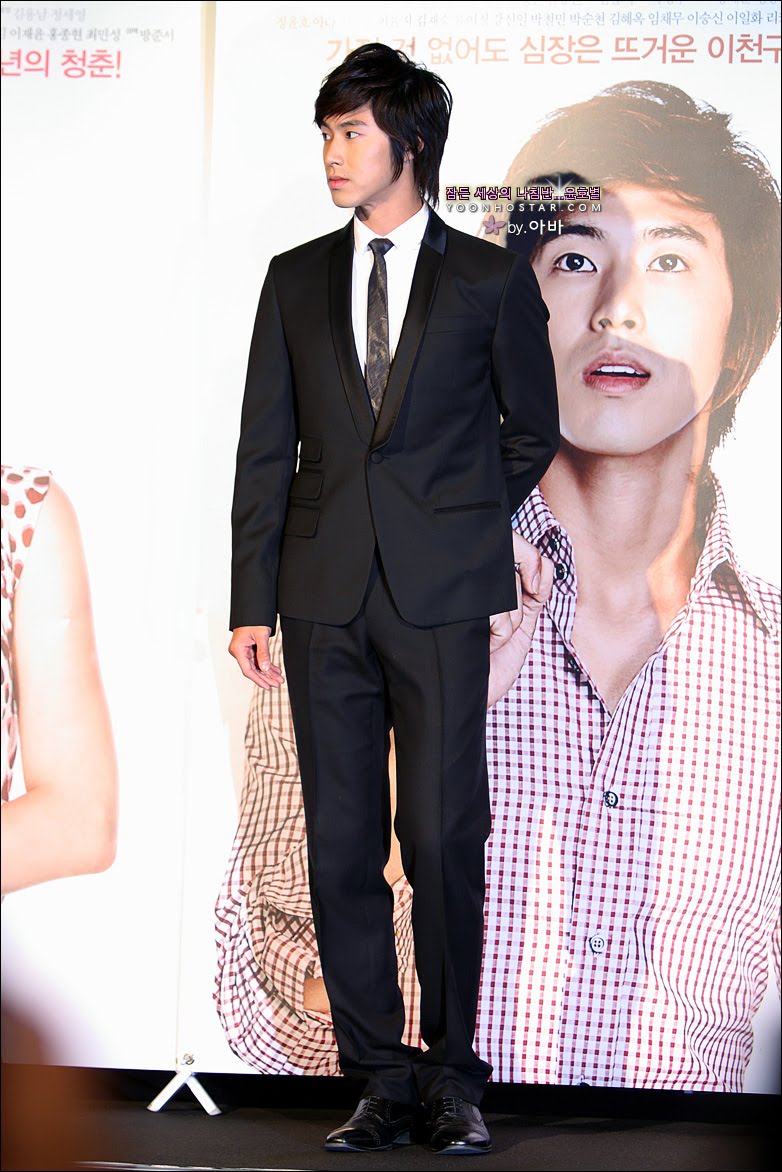 [53113999200909061755282579929149406_000.jpg]