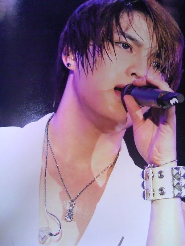 [53113999200909131752209186327306497_001.jpg]