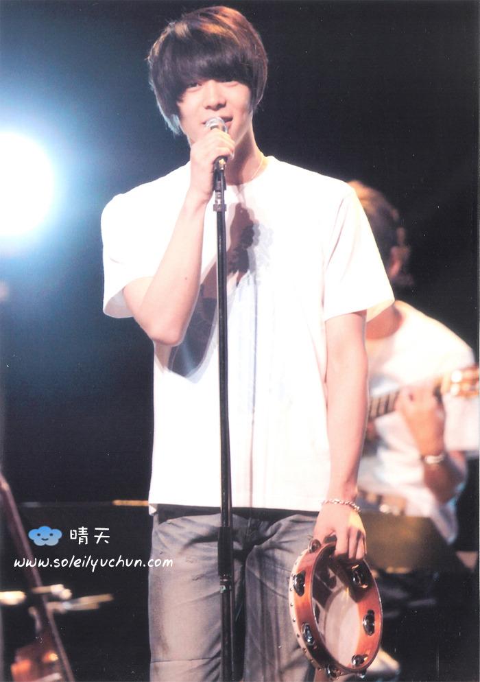 [53113999200909180845438427484835379_003.jpg]