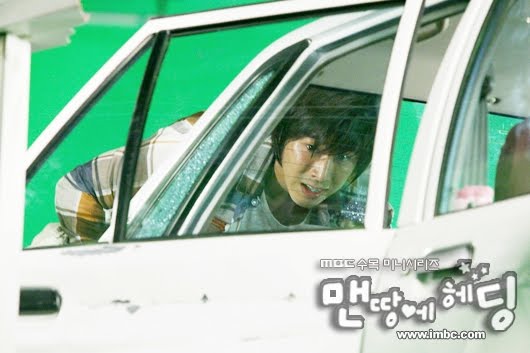 [53113999200909181432141881788518600_004.jpg]