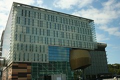 [2827598694_976a56b6a8_m(2).jpg]