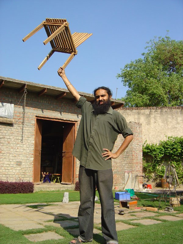 [the%20chair%20weighs%203.15%20kg%20in%20teak.jpg]